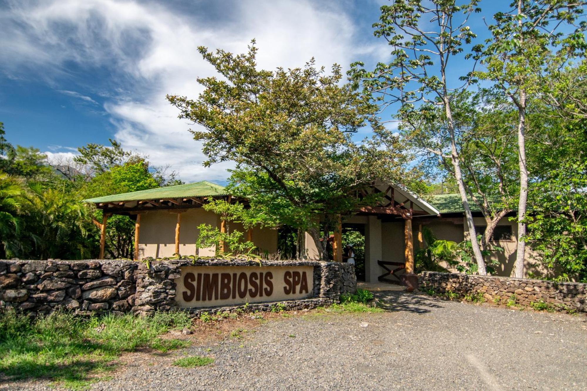 Hacienda Guachipelin Volcano Ranch Hotel & Hot Springs Liberia Exterior foto